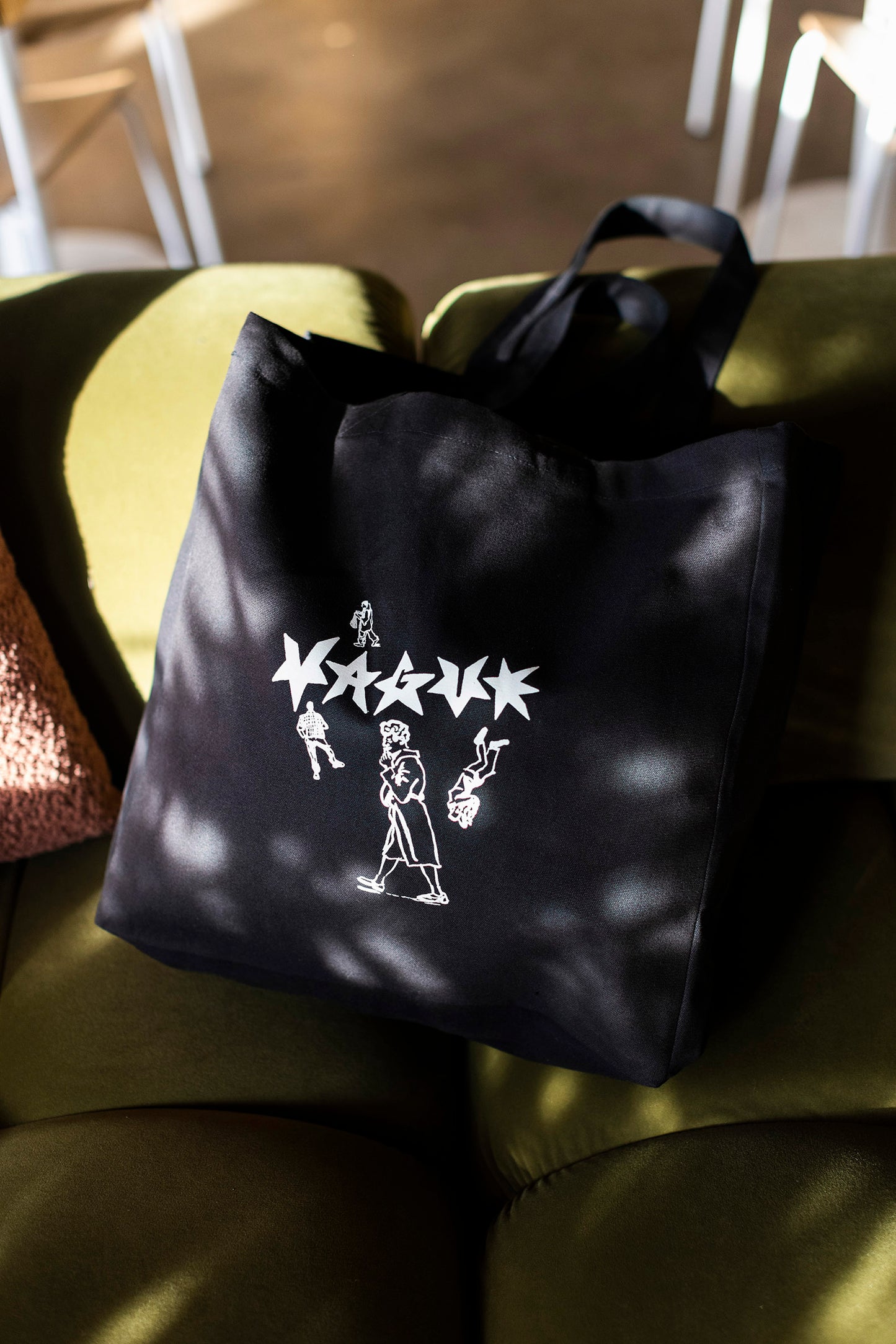 Vague - Ollie MacDonald Oulds - Black Tote Bag