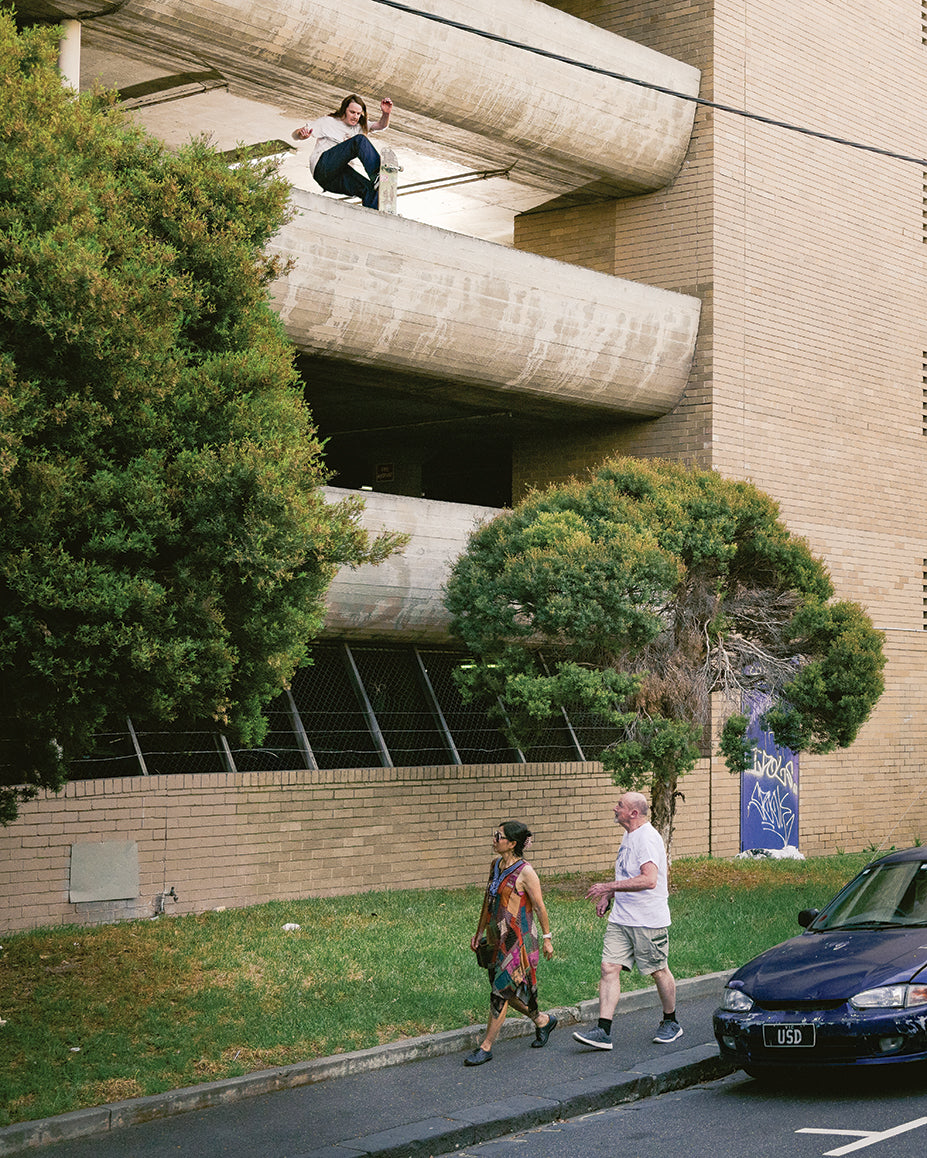 Vague Issue 43